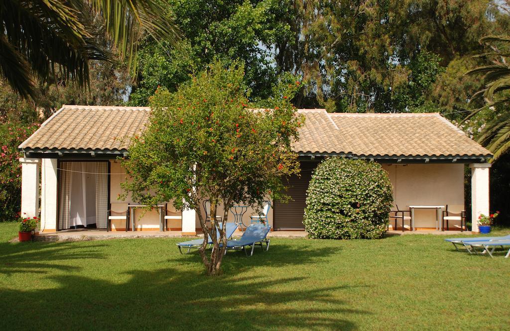 Lefkes Apartments أخارافي الغرفة الصورة